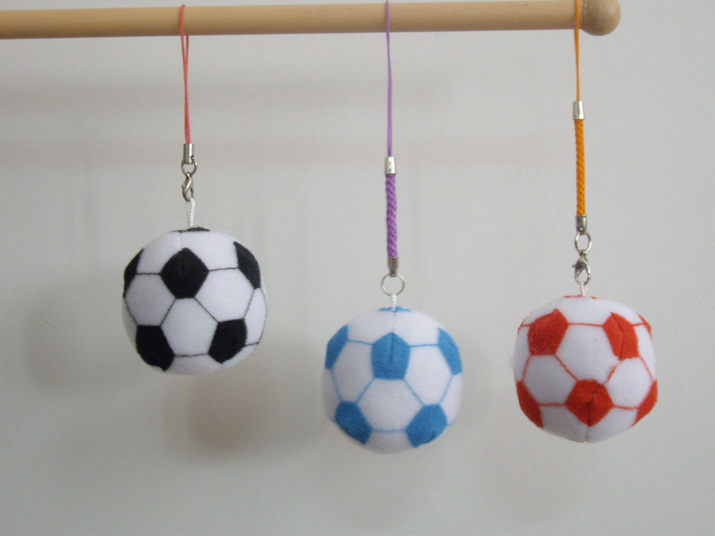 足球造型吊飾