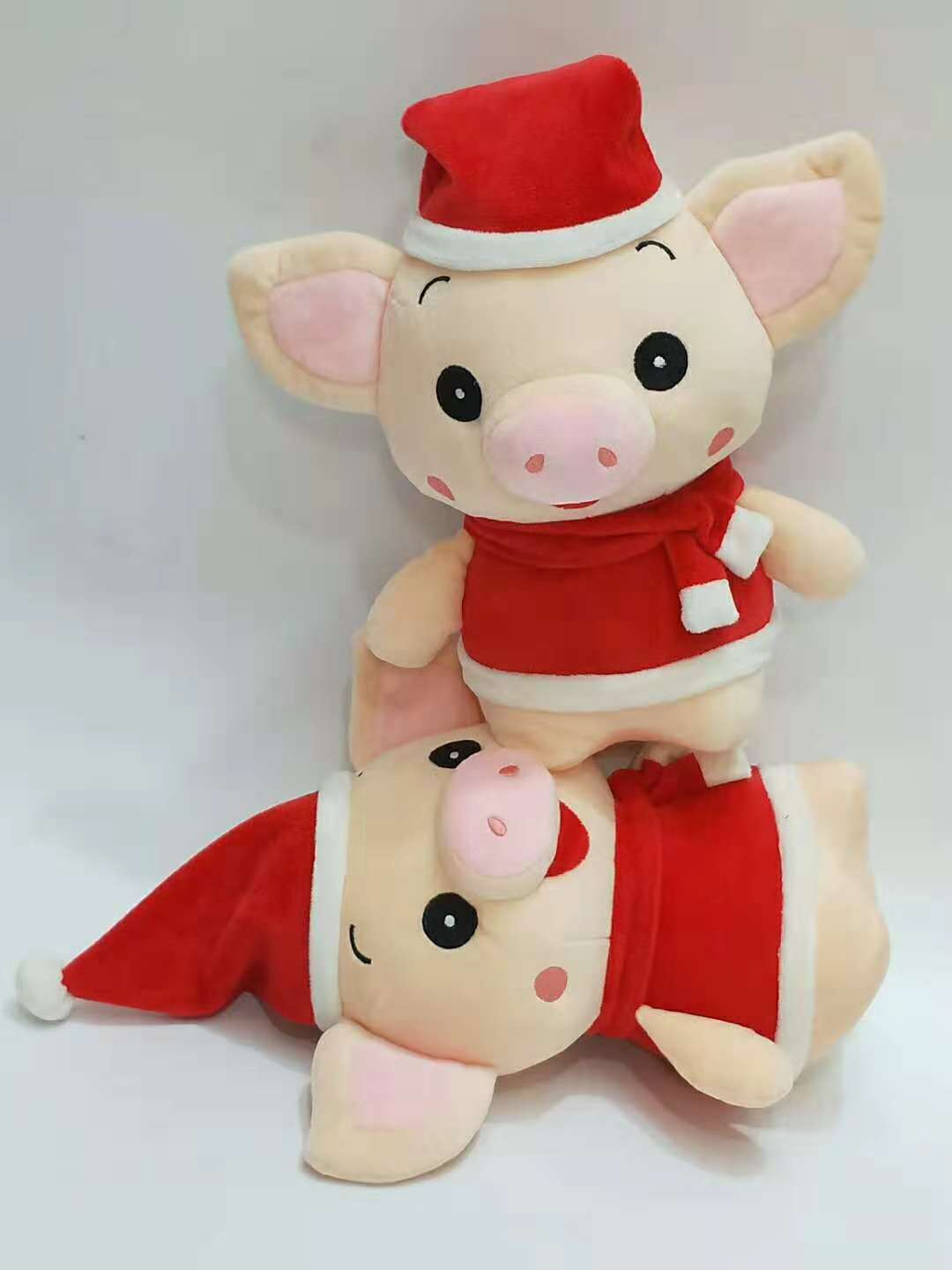聖誕豬毛絨玩具