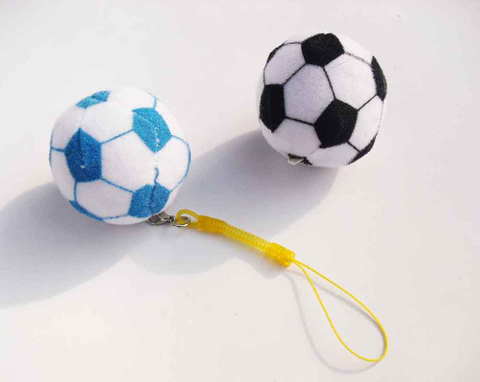 足球造型吊飾