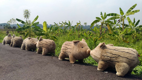 條紋大隻豬毛絨玩具