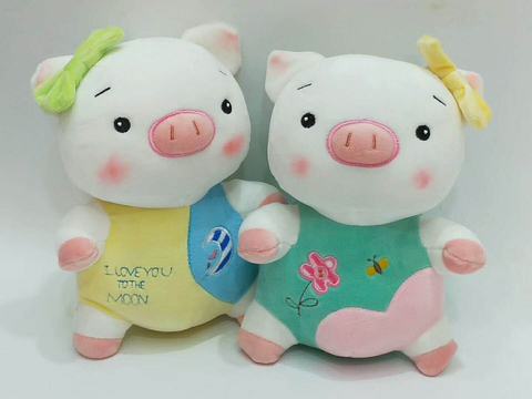 可愛豬毛絨玩具